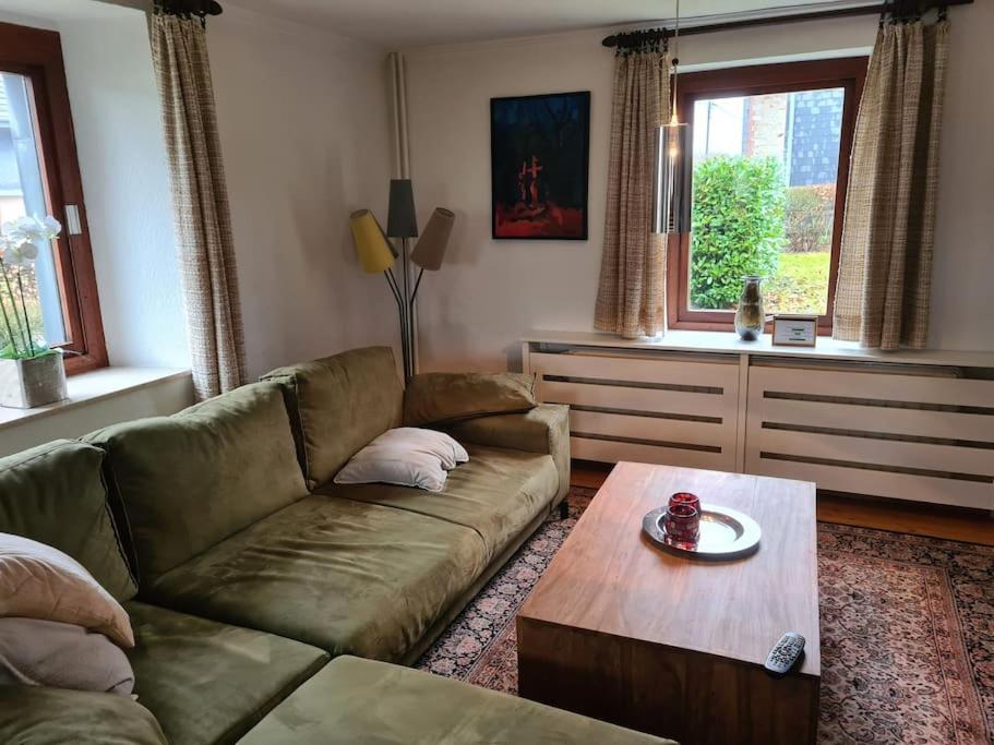 Haus Paesch Nahe See Mit Beheiztem Whirlpool/Sauna Butgenbach Εξωτερικό φωτογραφία
